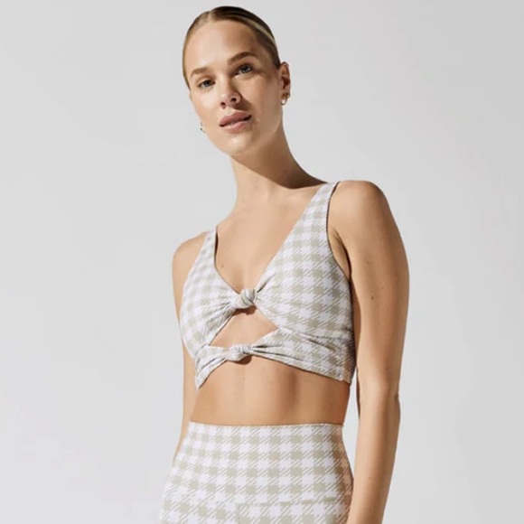 BEACH RIOT Bowie Top NWT - Picture 1 of 7